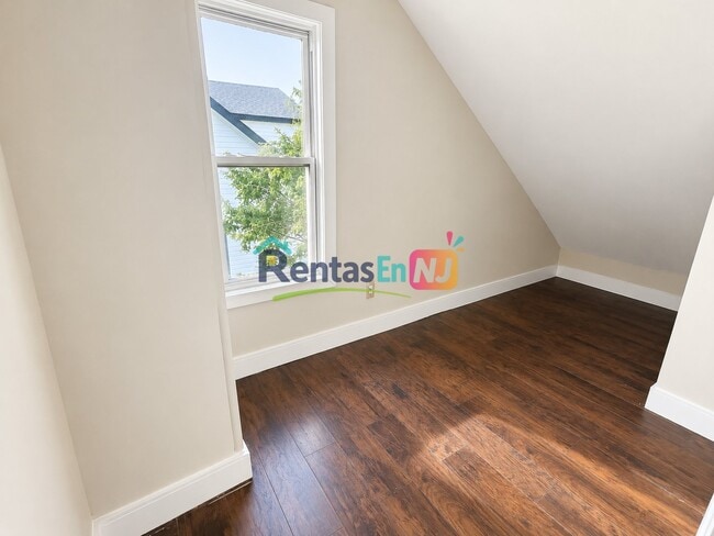 Photo - 234-236-236 Renner Ave Unidad 3