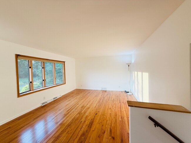Building Photo - 504 Mary Elaine Dr Rental