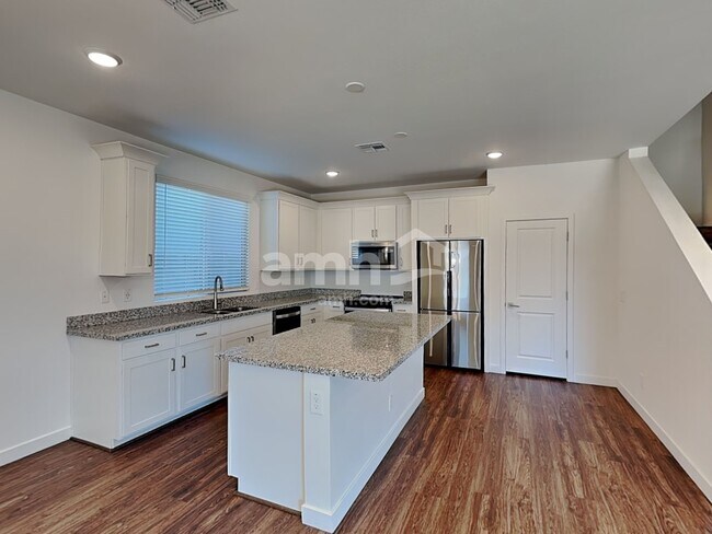 Photo - 4308 S 105th Dr