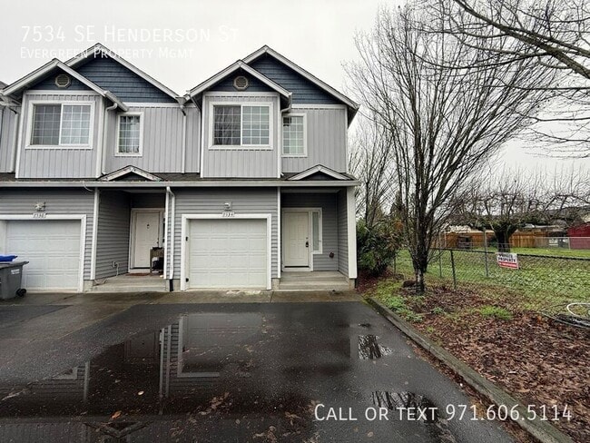 Building Photo - 7534 SE Henderson St