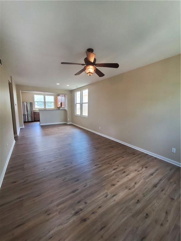 Photo - 435 McGarity