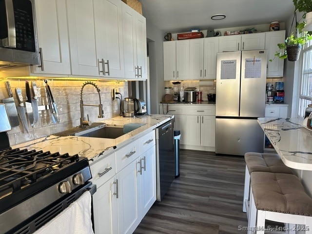 Building Photo - 16 Revere Dr Unit APT 1