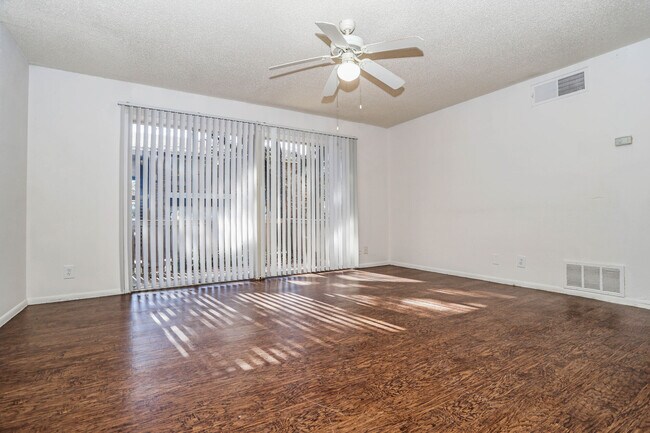 Photo - Woodland Ridge