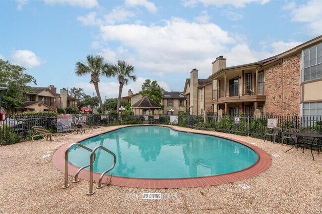 2121 Hepburn St Condo Unit 1216 - Image 