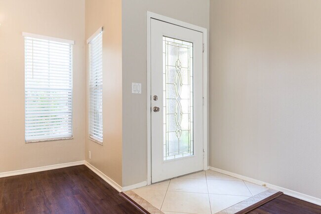 Photo - 837 Shell Ln