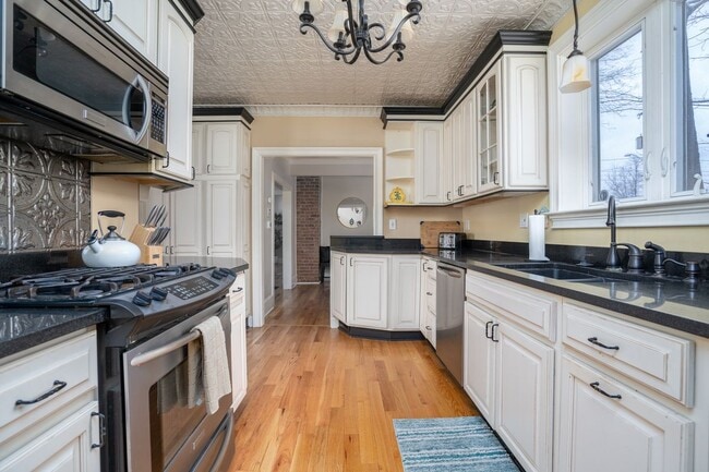 Photo - 308 Ballston Ave