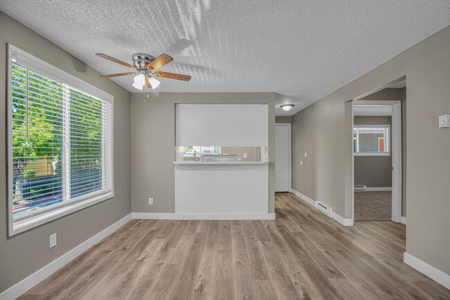 Photo - #329 MAPLE VIEW APARTMENTS