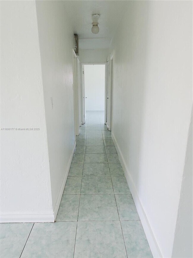 Photo - 1240 NE 143rd St