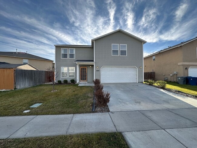 Building Photo - 3bed, 2.5bath, 2031sq.ft. home in South Nampa