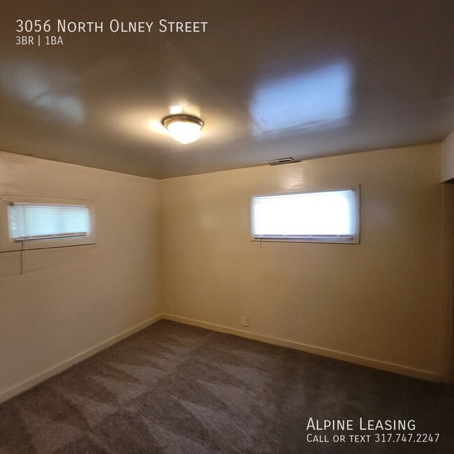 3056 N Olney St