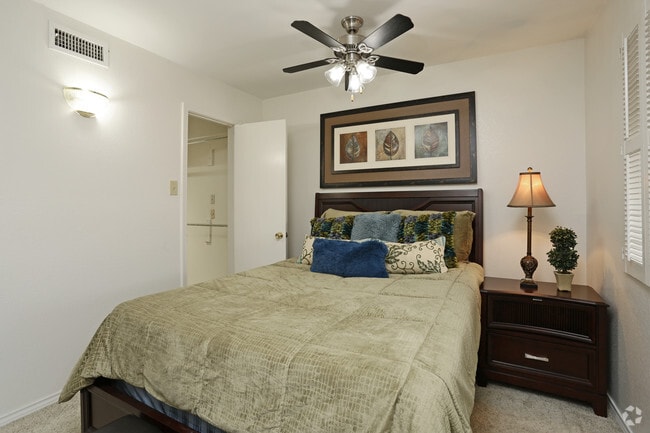 1BR,1BA - 550SF - SUITE C - BEDROOM