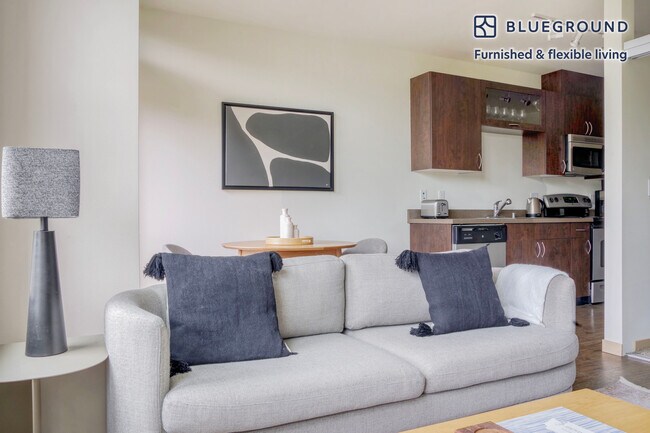 Photo - 3920 Stone Way N Unit FL3-ID639