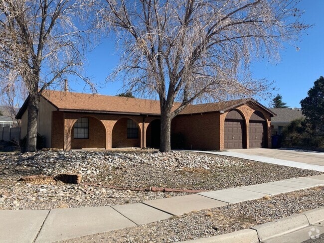 Building Photo - Heritage Hills Rental