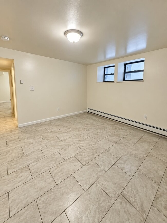 Building Photo - 19 Intervale Pl Unit 1B