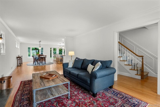 Photo - 42 Iselin Terrace