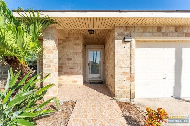 Photo - 1 Torrey Pines Dr