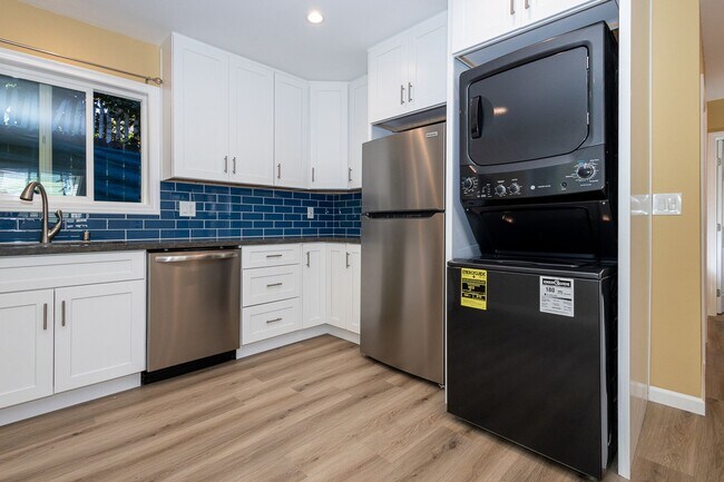 Photo - New Construction - Centrally located - Pri...