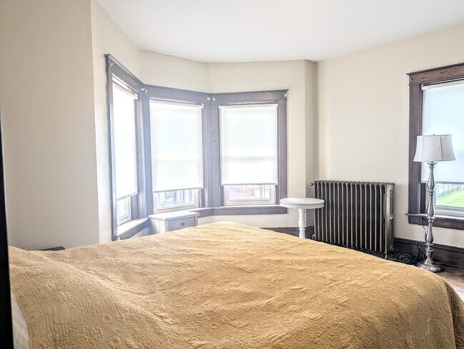 Photo - 233 E Pitt St Unit 233 E Pitt Street #5