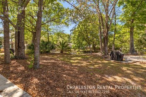 Photo - 1971 Oak Tree Ln