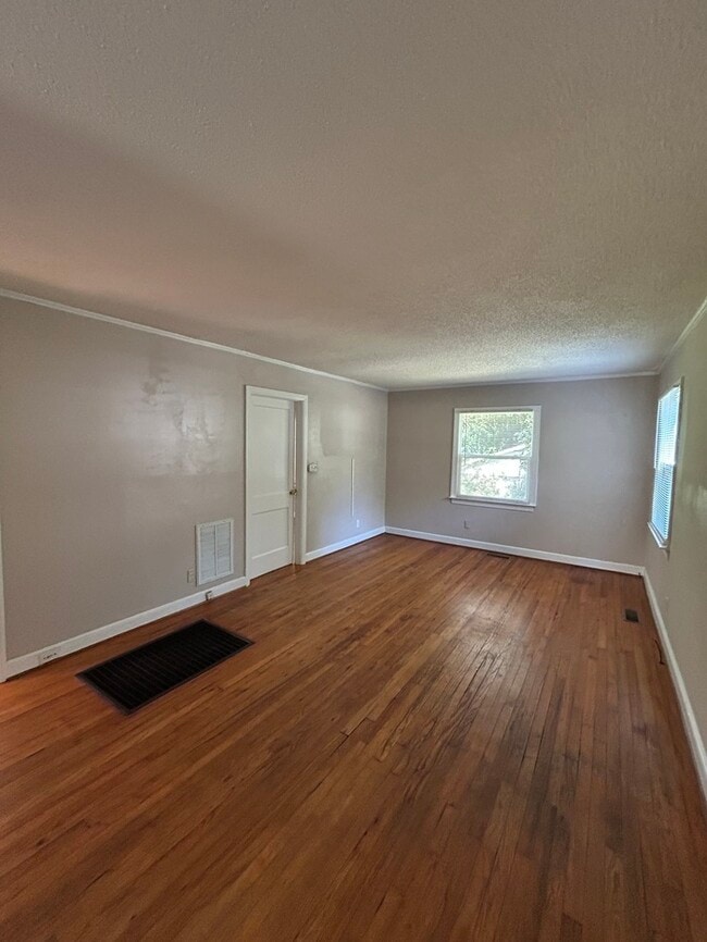 Photo - 2331 Wesley Dr