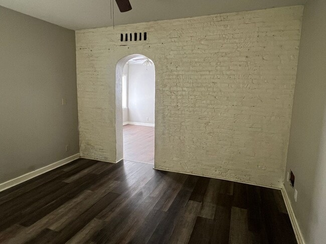 Building Photo - 1765 Madison St