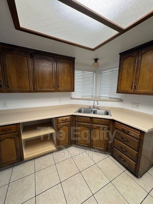 Photo - 2642 N Fairway St