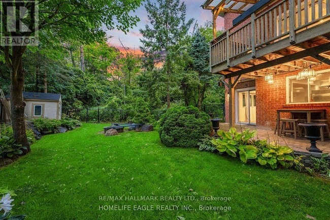 Photo - 410 Clearmeadow Blvd