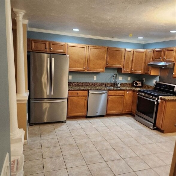 Photo - 90 Central St