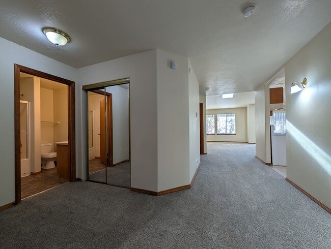 Photo - Spacious 2-Bedroom, 2-Bath Duplex In The River Rd Area!