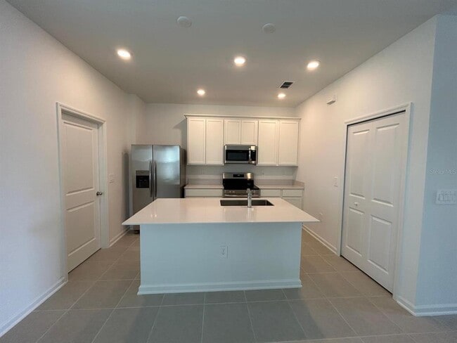 Photo - 5792 Meditation Dr