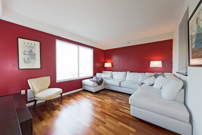 Photo - 140 S Van Ness Ave Unidad 621