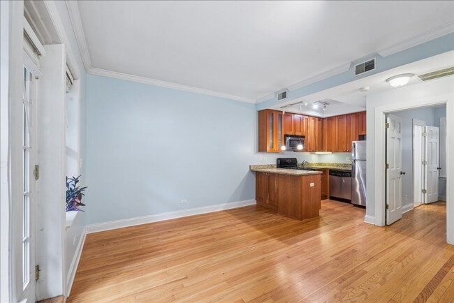Photo - 250-2 N Lincoln Ave Unit 2E