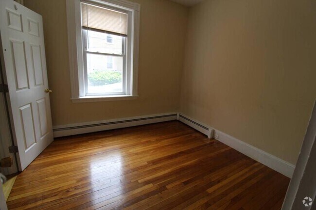 Building Photo - 4.0 bedroom in Cambridge Massachusetts 02139 Unit U3 Rental