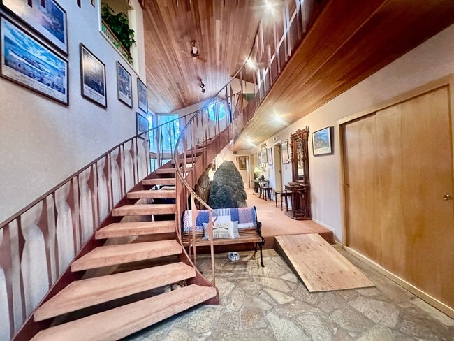124 Ponderosa Dr