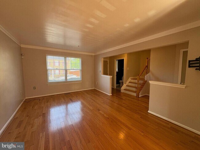 Photo - 4005 Blakney Ln SE