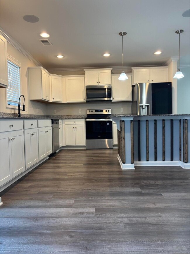 Photo - 335 Niblick Dr