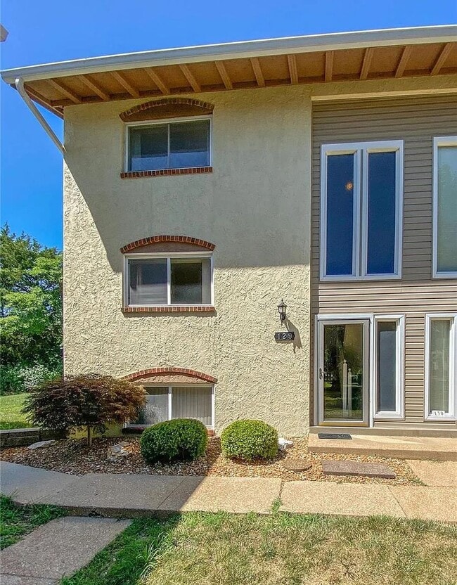 Photo - 129 Carmel Woods Dr