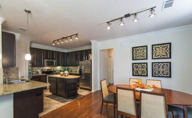 Photo - 2 bedroom in Conroe TX 77384 Unit 2047