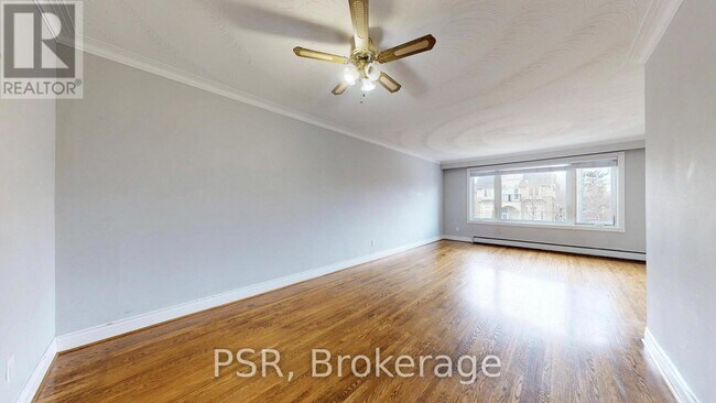 Photo - 37 Morgan Ave Unit Upper