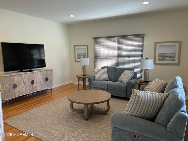 Photo - 206 Pointe Dr