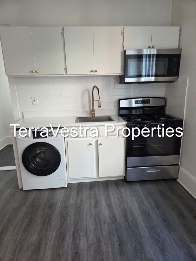 Photo - 28 W Madison Ave Unit 1F