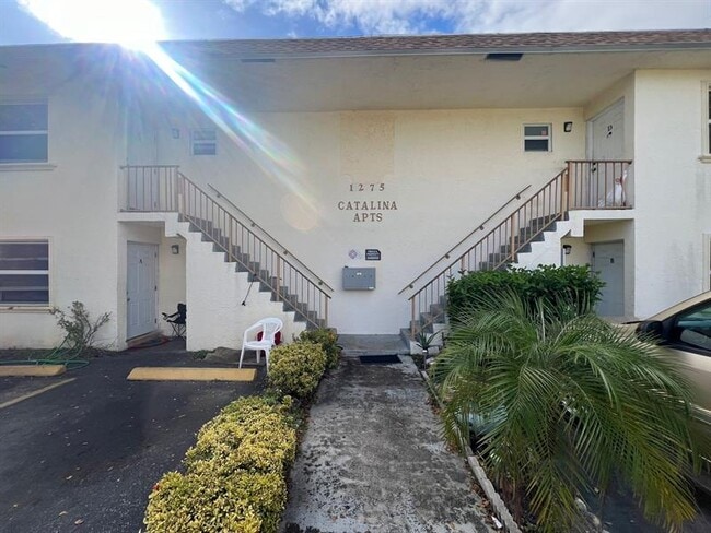 Photo - 1275 SW 36th Ave Unit A