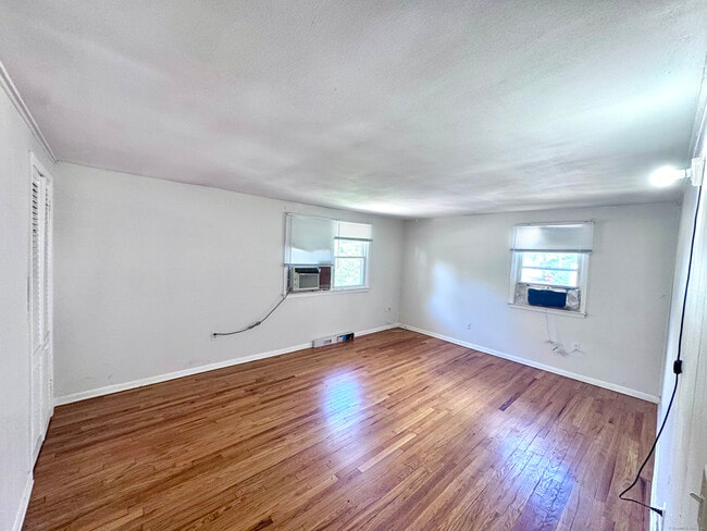 Photo - 40 Mettler St Unit 2