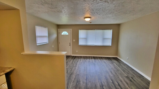 Photo - 621 N Oxford St