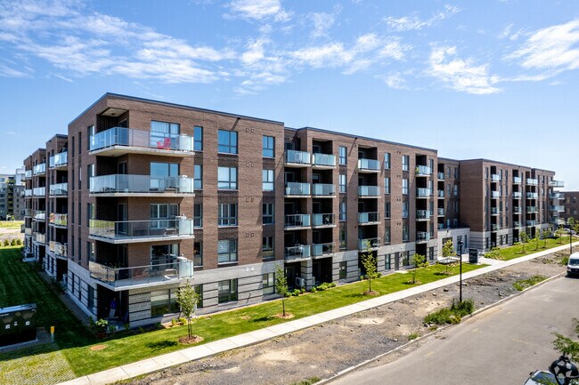 Building Photo - 2211 Harry-Halton