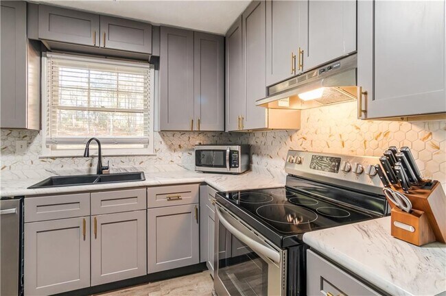 Photo - 145 Mountain View Cir