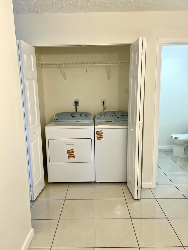 Photo - 102 Shoreview Dr