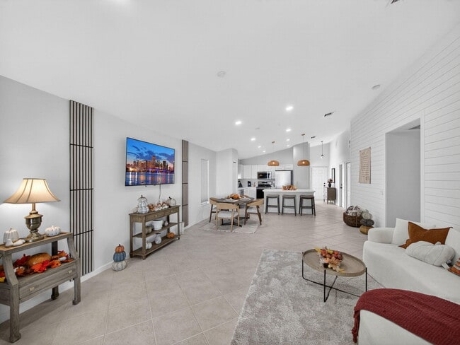 Photo - 2757 SW Versailles Terrace