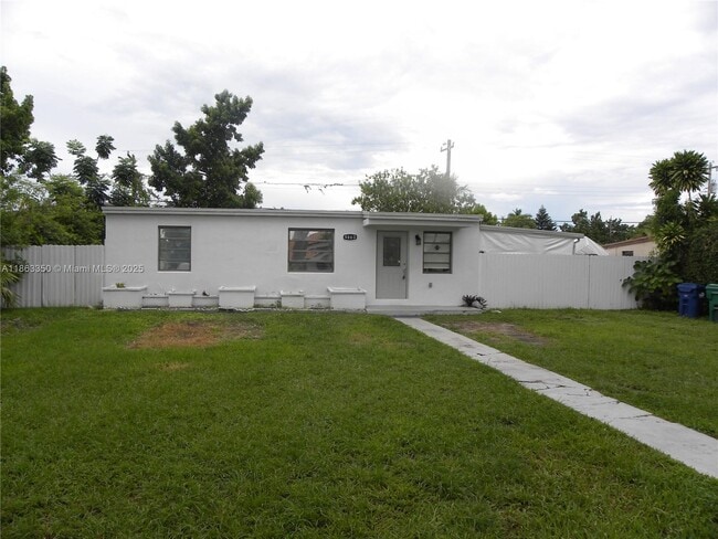 Building Photo - 9860 SW 48th St Rental