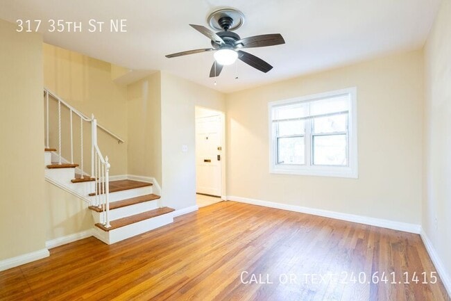 Photo - 317 35th St NE